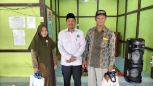 Read more about the article Perpisahan Guru MTsN 1 Ketapang